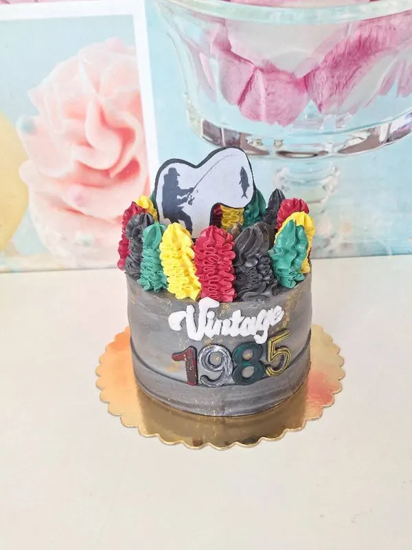 Tort aniversar vintage